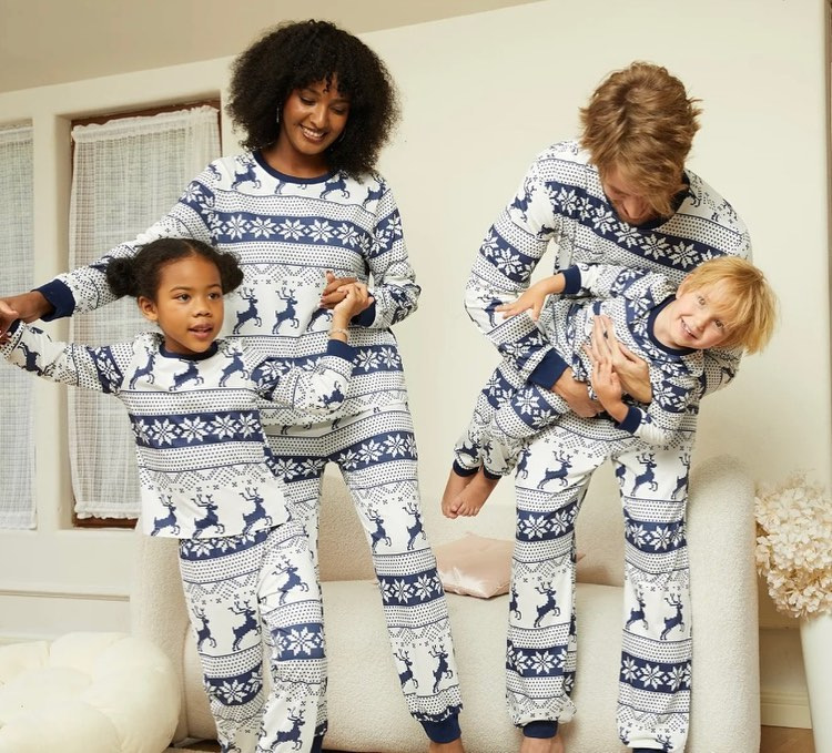 Merry Xmas Family Matching Paj - đánh giá và giá Winter Clothing Looks