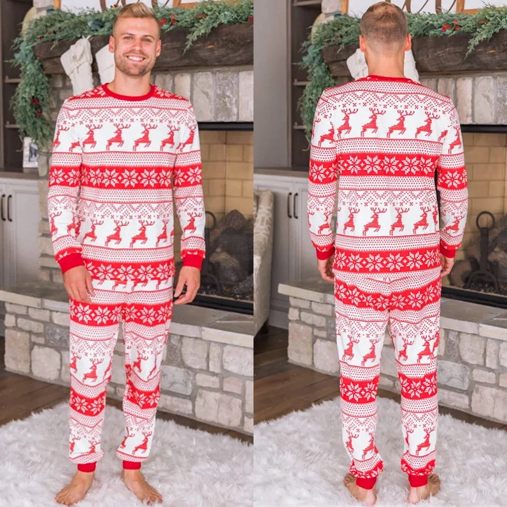 Merry Christmas Allover Print  - đánh giá và giá Winter Clothing Looks