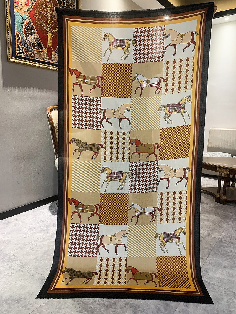 Horse Print Tassels Cashmere S - đánh giá và giá Winter Clothing Hong Kong